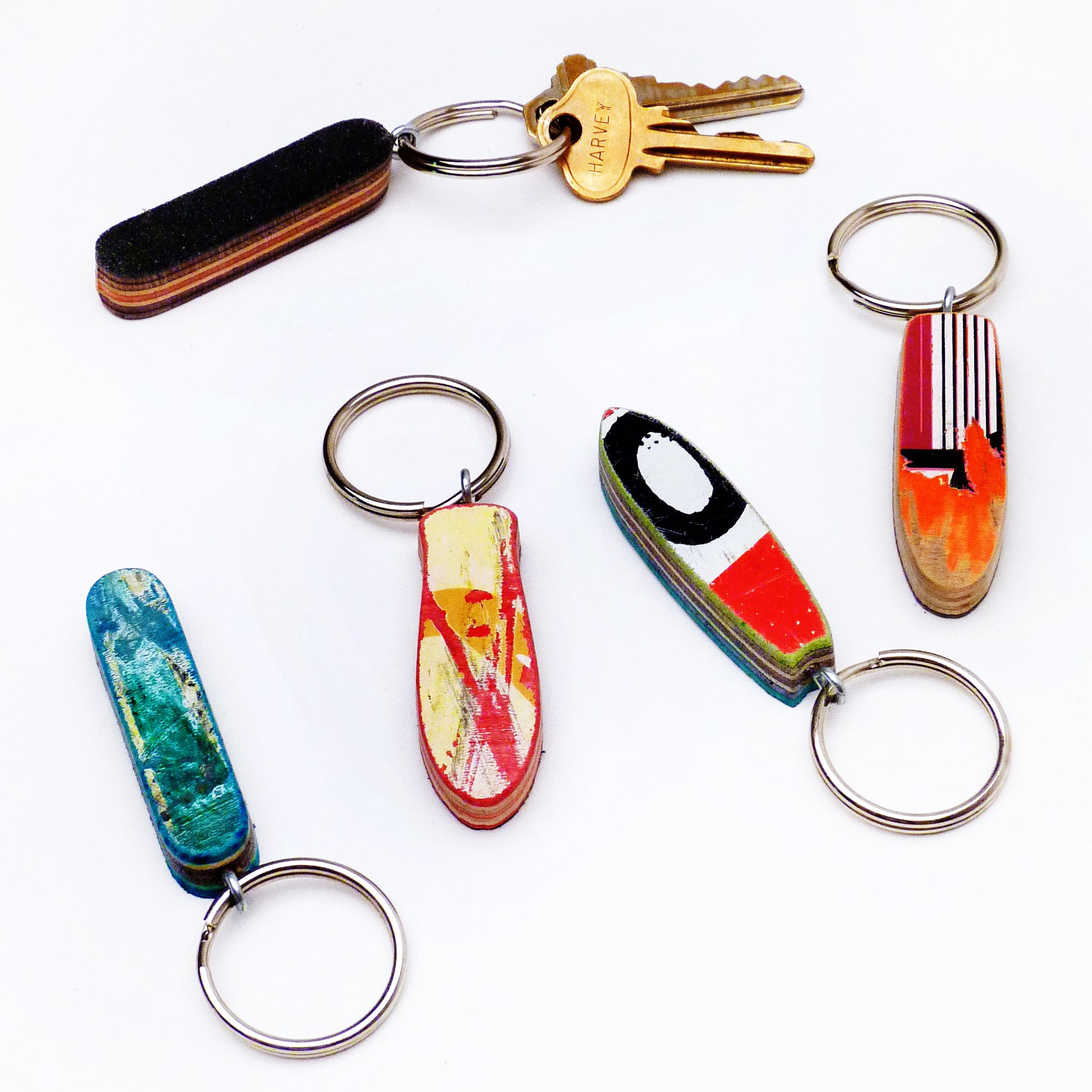 recycled-skateboard-furniture-and-gifts-little-skateboard-keychain