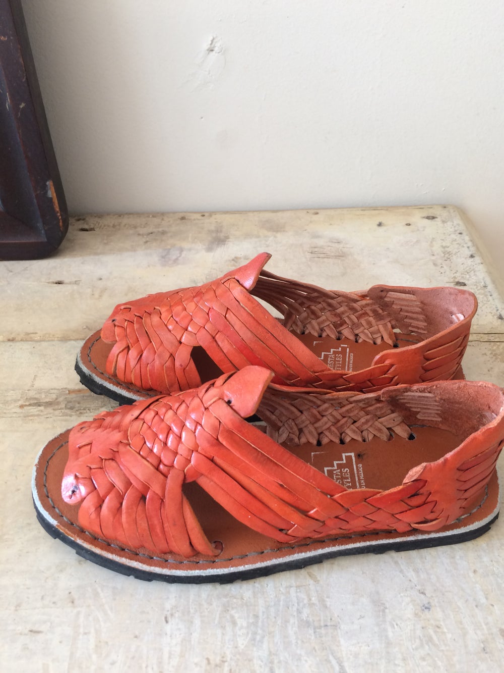 stores that sell huaraches