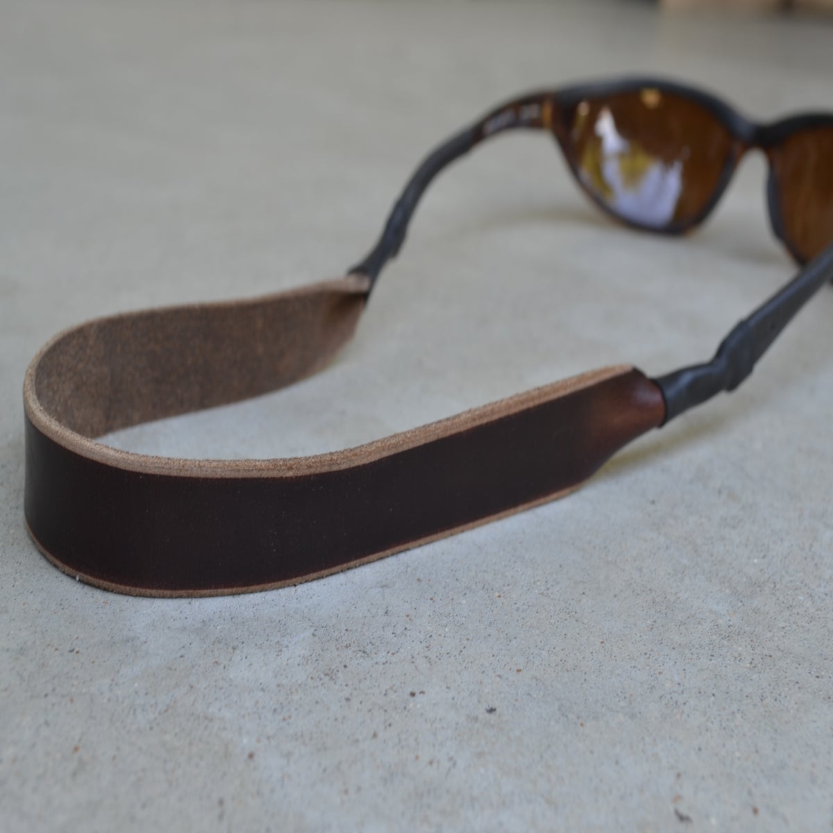 Horween Leather Sunglasses Strap (Chromexcel) / Roughewn