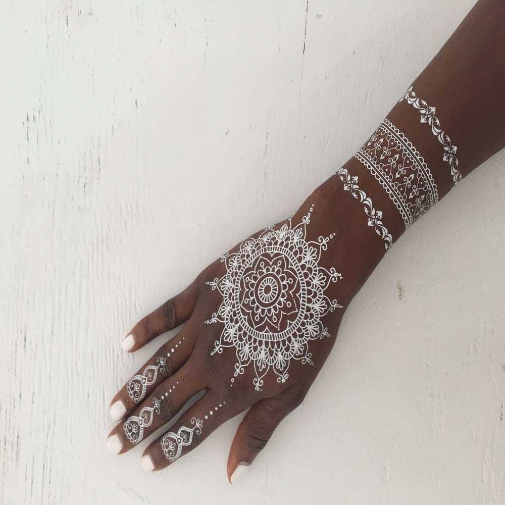Abeena White Henna Tattoo | Limelighttattoos
