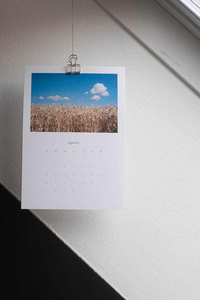 http://latienditadelamarmota.bigcartel.com/product/calendario-de-la-marmota-2018
